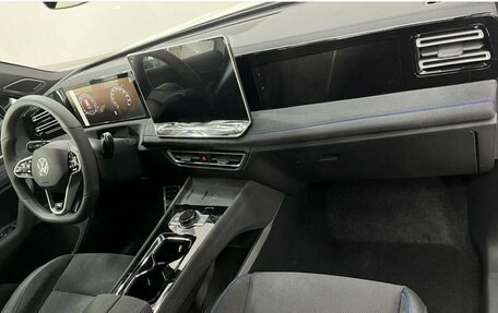 Volkswagen Tiguan II, 2025 год, 4 929 000 рублей, 11 фотография