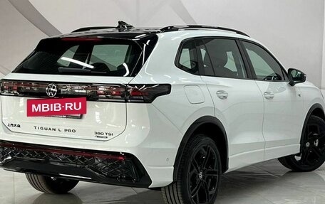 Volkswagen Tiguan II, 2025 год, 4 929 000 рублей, 5 фотография