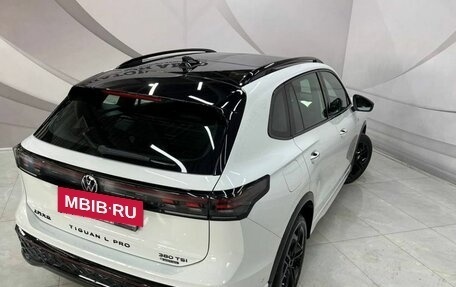 Volkswagen Tiguan II, 2025 год, 4 929 000 рублей, 9 фотография