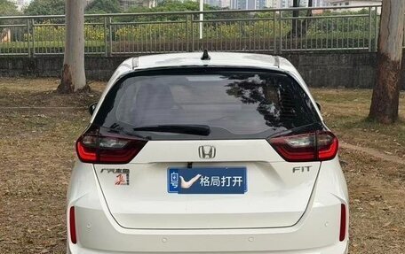 Honda Fit, 2021 год, 1 000 000 рублей, 5 фотография