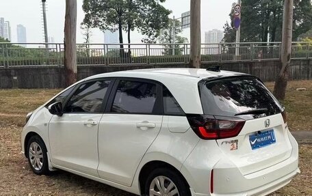 Honda Fit, 2021 год, 1 000 000 рублей, 6 фотография