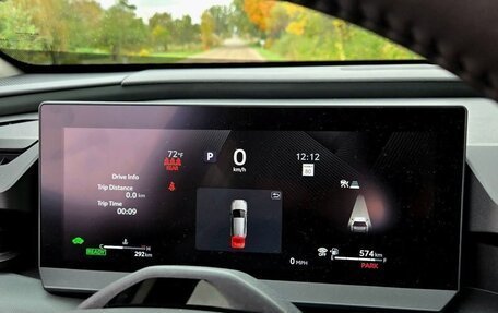 Toyota RAV4, 2025 год, 4 850 000 рублей, 14 фотография