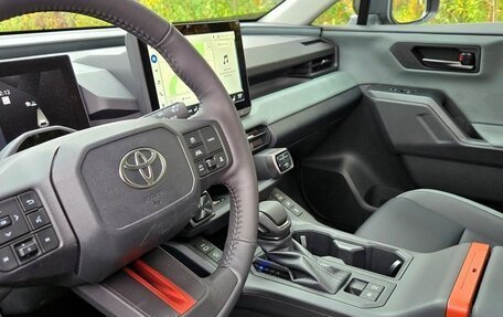 Toyota RAV4, 2025 год, 4 850 000 рублей, 10 фотография