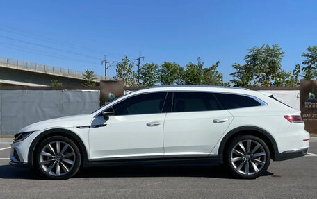 Volkswagen Passat CC, 2024 год, 4 690 000 рублей, 7 фотография