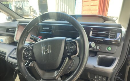 Honda Stepwgn IV, 2020 год, 2 150 000 рублей, 10 фотография