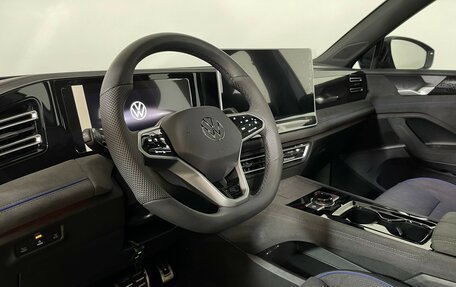 Volkswagen Tiguan, 2024 год, 5 800 000 рублей, 9 фотография