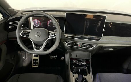 Volkswagen Tiguan, 2024 год, 5 800 000 рублей, 10 фотография