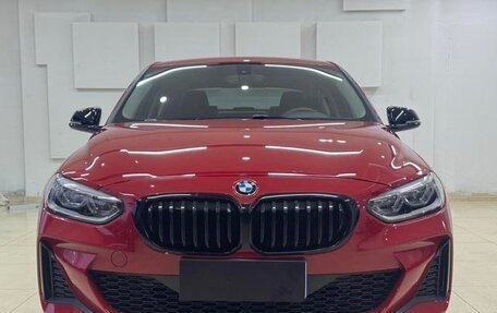 BMW 1 серия, 2022 год, 1 710 000 рублей, 2 фотография