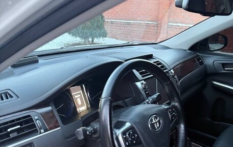 Toyota Camry, 2017 год, 2 290 000 рублей, 15 фотография