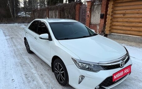 Toyota Camry, 2017 год, 2 290 000 рублей, 11 фотография