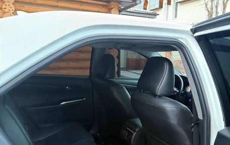 Toyota Camry, 2017 год, 2 290 000 рублей, 19 фотография