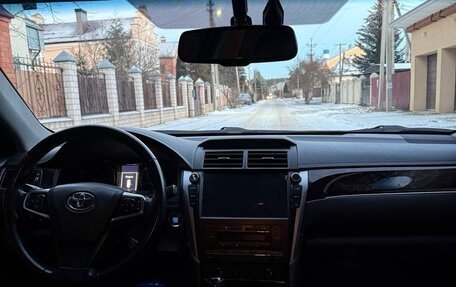 Toyota Camry, 2017 год, 2 290 000 рублей, 20 фотография