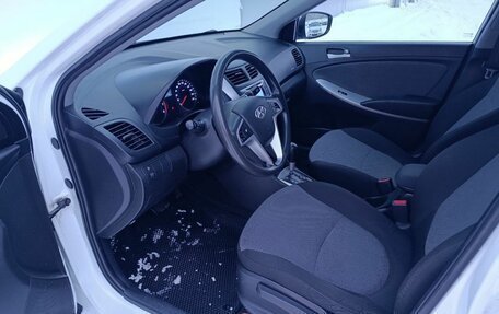 Hyundai Solaris II рестайлинг, 2013 год, 750 000 рублей, 9 фотография