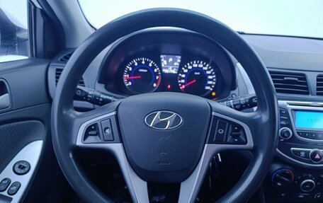 Hyundai Solaris II рестайлинг, 2013 год, 750 000 рублей, 19 фотография