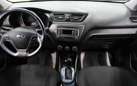 KIA Rio III рестайлинг, 2016 год, 989 000 рублей, 14 фотография