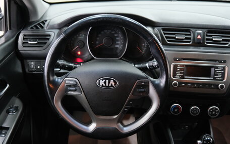 KIA Rio III рестайлинг, 2016 год, 989 000 рублей, 12 фотография