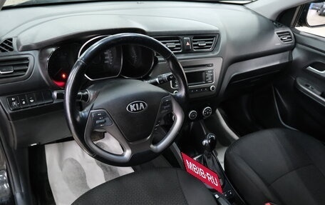 KIA Rio III рестайлинг, 2016 год, 989 000 рублей, 11 фотография