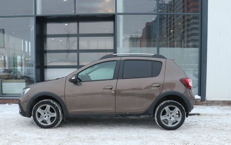 Renault Sandero II рестайлинг, 2021 год, 1 349 000 рублей, 2 фотография