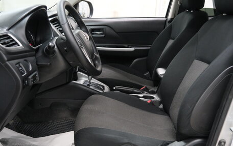 Mitsubishi L200 IV рестайлинг, 2021 год, 2 799 000 рублей, 7 фотография