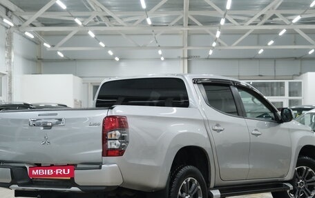 Mitsubishi L200 IV рестайлинг, 2021 год, 2 799 000 рублей, 6 фотография