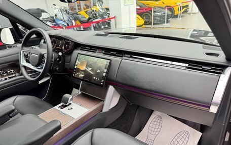 Land Rover Range Rover IV рестайлинг, 2025 год, 24 490 000 рублей, 32 фотография