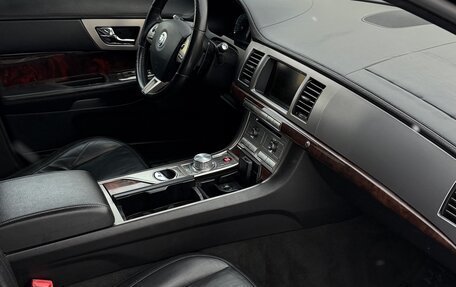 Jaguar XF I рестайлинг, 2010 год, 950 000 рублей, 10 фотография