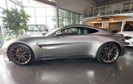 Aston Martin V8 Vantage IV, 2025 год, 28 823 740 рублей, 3 фотография