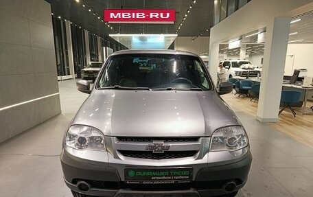 Chevrolet Niva I рестайлинг, 2019 год, 750 000 рублей, 2 фотография