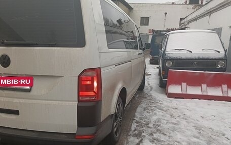 Volkswagen Transporter T6 рестайлинг, 2018 год, 3 100 000 рублей, 6 фотография