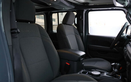 Jeep Wrangler, 2023 год, 6 400 000 рублей, 9 фотография