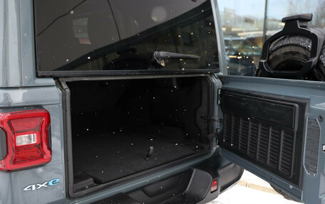 Jeep Wrangler, 2023 год, 6 400 000 рублей, 19 фотография