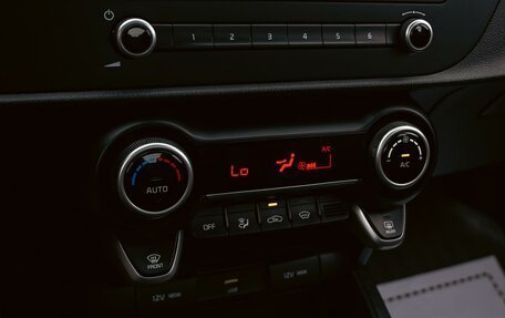 KIA Rio IV, 2022 год, 15 фотография