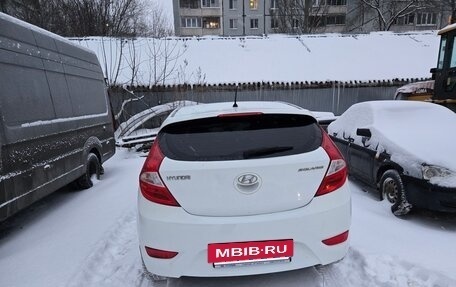 Hyundai Solaris II рестайлинг, 2013 год, 900 000 рублей, 14 фотография