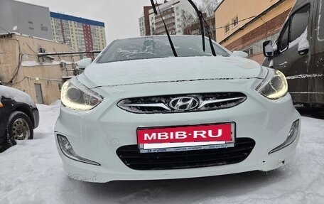 Hyundai Solaris II рестайлинг, 2013 год, 900 000 рублей, 7 фотография