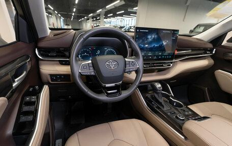 Toyota Highlander, 2025 год, 6 200 000 рублей, 7 фотография