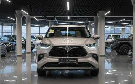 Toyota Highlander, 2025 год, 6 200 000 рублей, 3 фотография