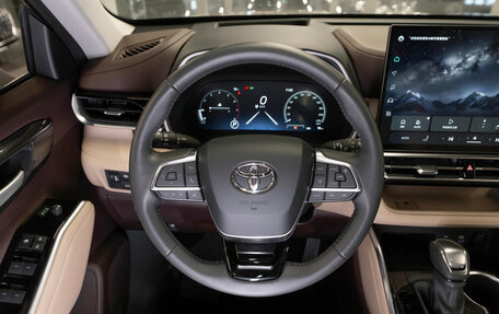 Toyota Highlander, 2025 год, 6 200 000 рублей, 11 фотография