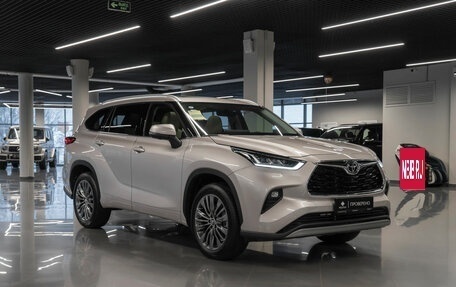 Toyota Highlander, 2025 год, 6 200 000 рублей, 2 фотография