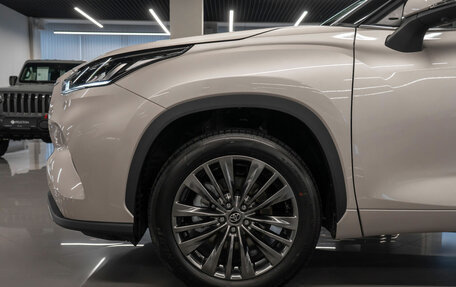 Toyota Highlander, 2025 год, 6 200 000 рублей, 28 фотография