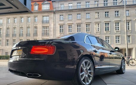 Bentley Flying Spur, 2024 год, 25 100 000 рублей, 5 фотография