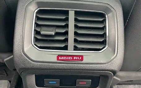 Volkswagen Tiguan II, 2022 год, 2 145 000 рублей, 16 фотография