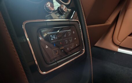 Bentley Flying Spur, 2024 год, 25 100 000 рублей, 29 фотография