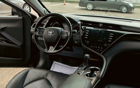 Toyota Camry, 2021 год, 2 245 000 рублей, 14 фотография