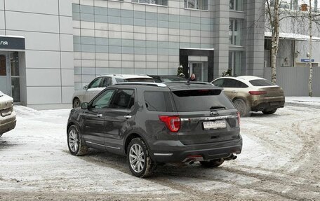 Ford Explorer VI, 2018 год, 3 450 000 рублей, 6 фотография