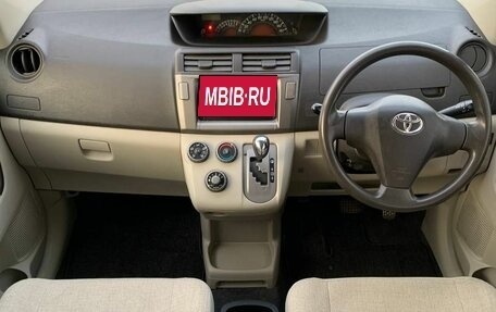Toyota Passo Sette, 2009 год, 850 000 рублей, 17 фотография