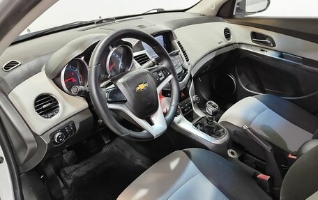 Chevrolet Cruze II, 2012 год, 850 000 рублей, 18 фотография