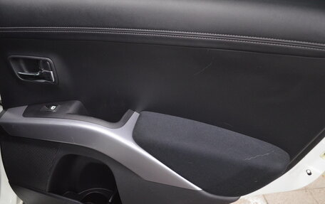 Mitsubishi Outlander III рестайлинг 3, 2010 год, 1 230 000 рублей, 15 фотография