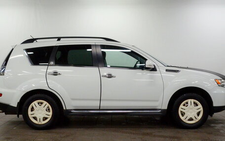 Mitsubishi Outlander III рестайлинг 3, 2010 год, 1 230 000 рублей, 3 фотография