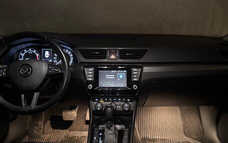 Skoda Superb III рестайлинг, 2016 год, 1 990 000 рублей, 15 фотография