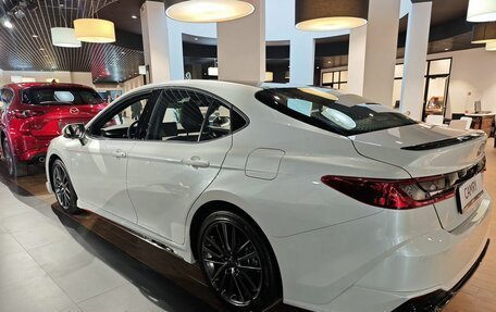 Toyota Camry, 2025 год, 4 950 000 рублей, 5 фотография